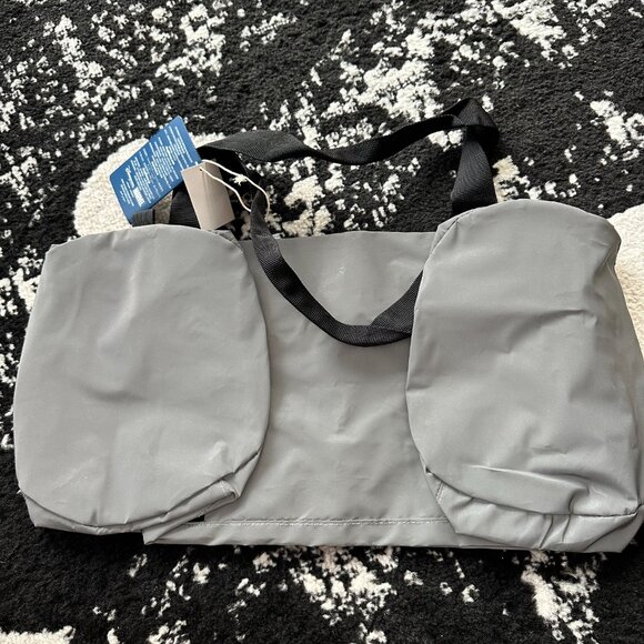 Disneyland Paris Marvel Avengers Campus Duffel Bag, Unisex, New with Tags - Picture 5 of 6